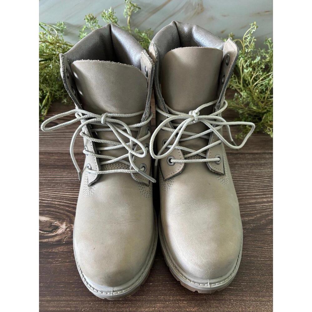 Timberland Boots - Picture 3 of 6